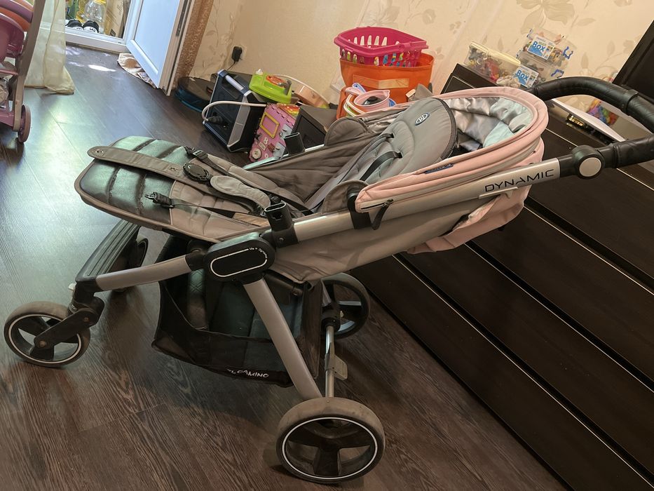 Коляска прогулочная