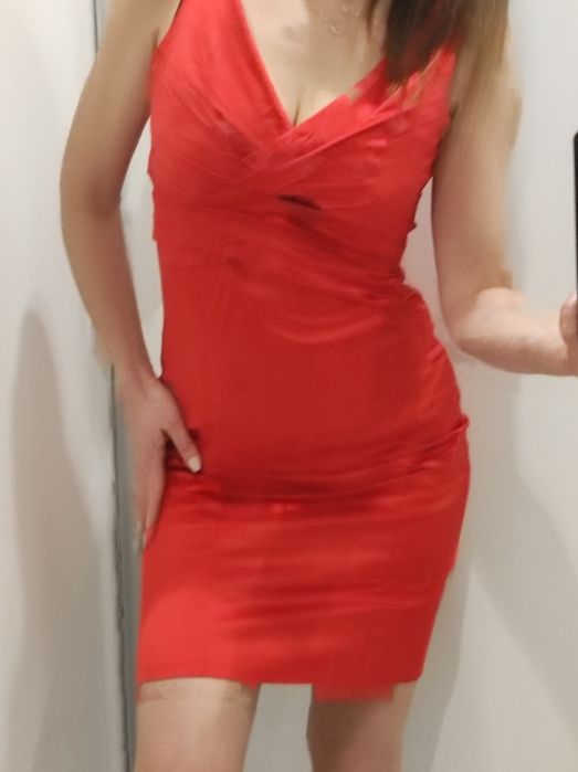 Sukienka sexy krwista czerwień