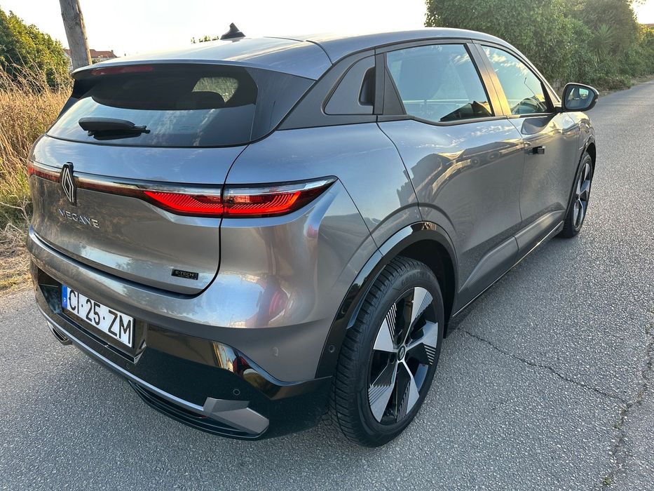 Renault Mégane E-Tech EV60 220hp optimum charge Equilibre