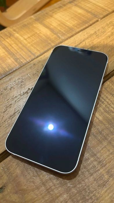 IPhone 12 recondicionado nivel excelente
