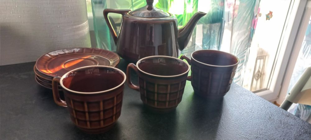 Pruszków 3 filiżanki 4 spodki i dzbanuszek bdbk Pruszków bdb