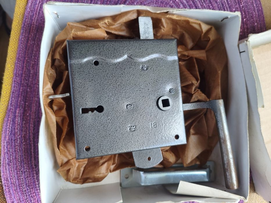 Zamek wierzchni 100mm Metalplast-Częstochowa