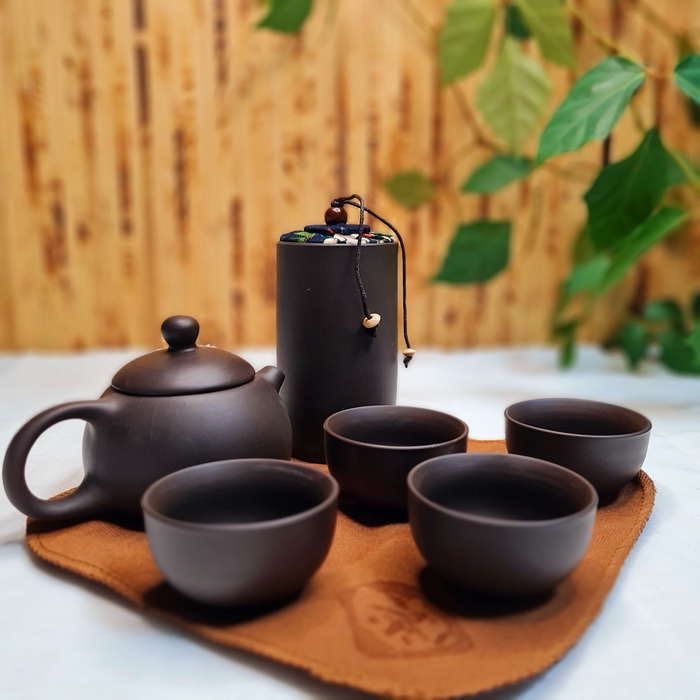 Набір футляр синій овал класика чайник на 160мл 4 піали по 35мл