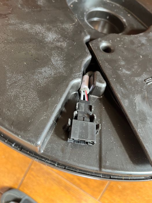 Subwoofer seat Leon 5F Seixal • OLX Portugal