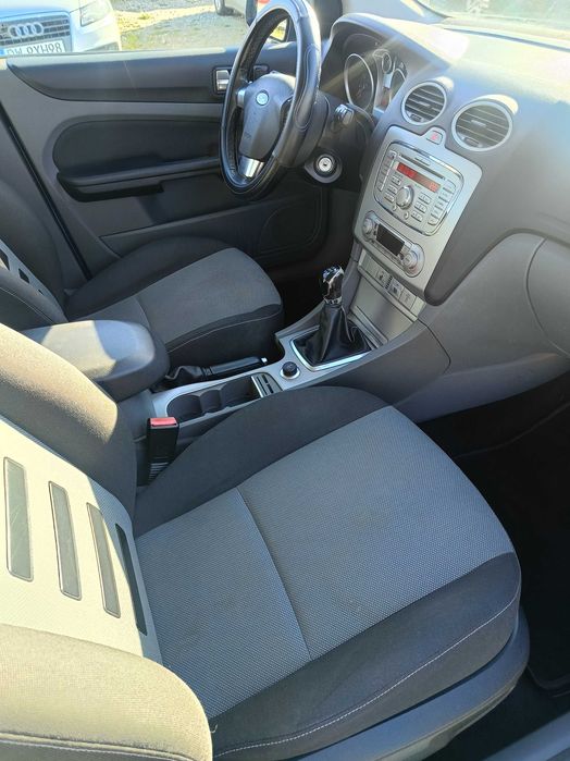 Ford Focus 1.6 16V Benzyna