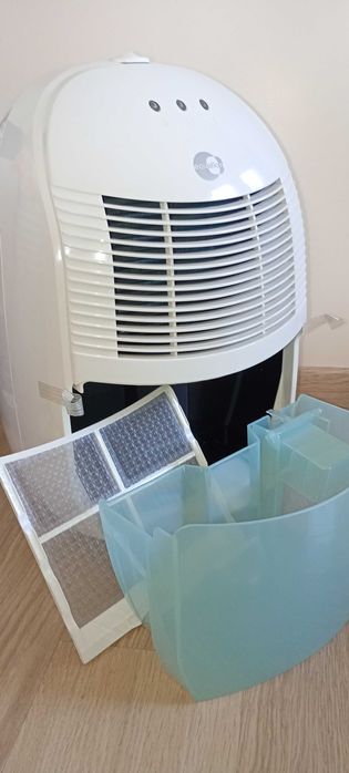 Osuszacz powietrza Equation DH-12, wydajność 12l/24h, poj. 2,5l, 20m2