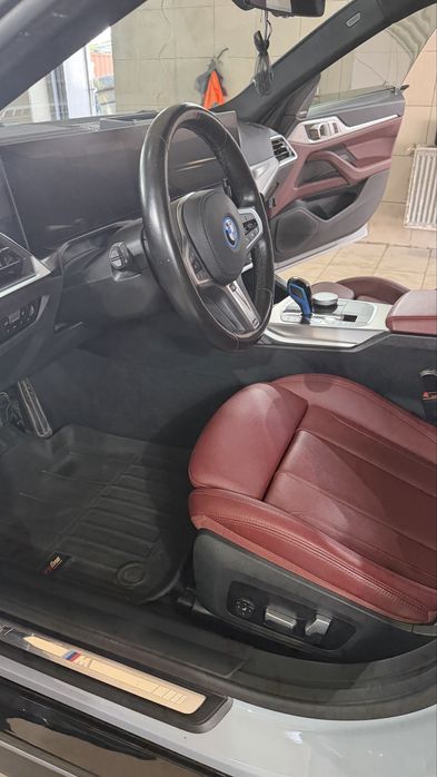 продам bmw i4 edrive40