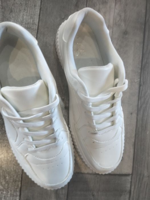 Buty trampki białe tenisówki z shein 27 cm wkladka
