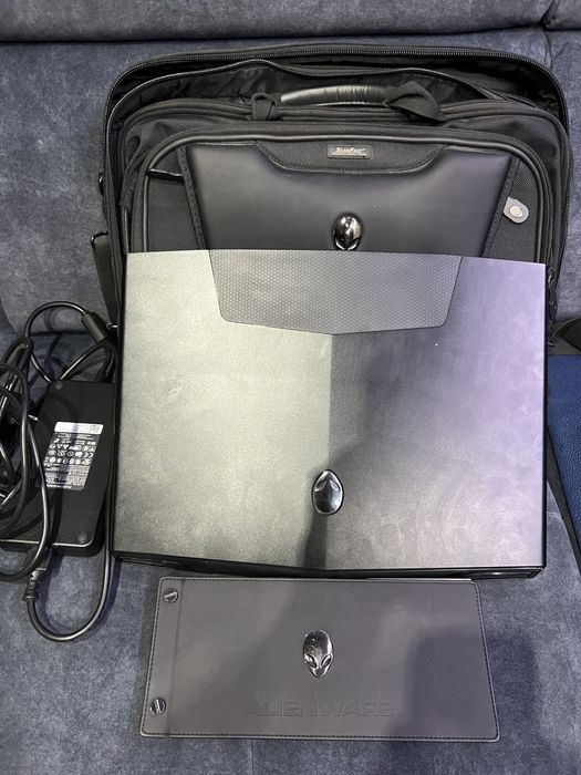 Dell Alienware M17x-R2 dla koneserów jak Nowy!