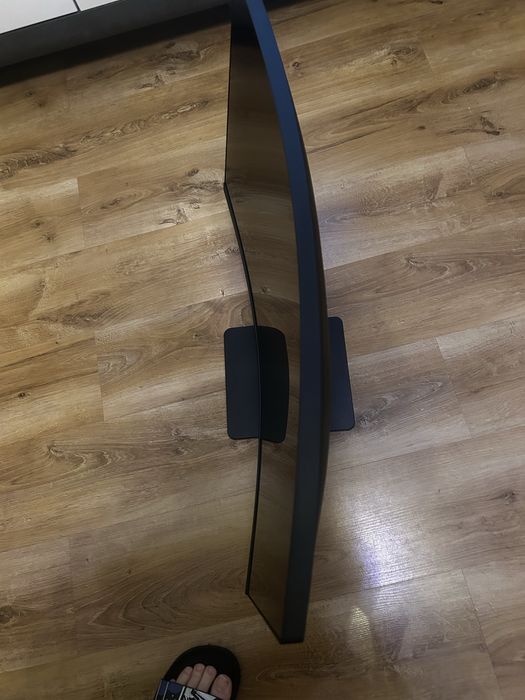 Minitor LG ,100 HZ ,32 cale ,stan idealny