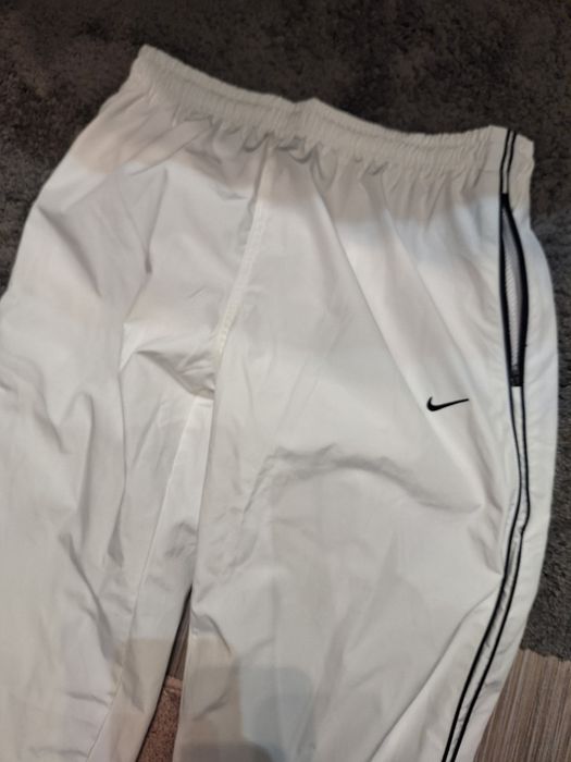Spodnie nike białe