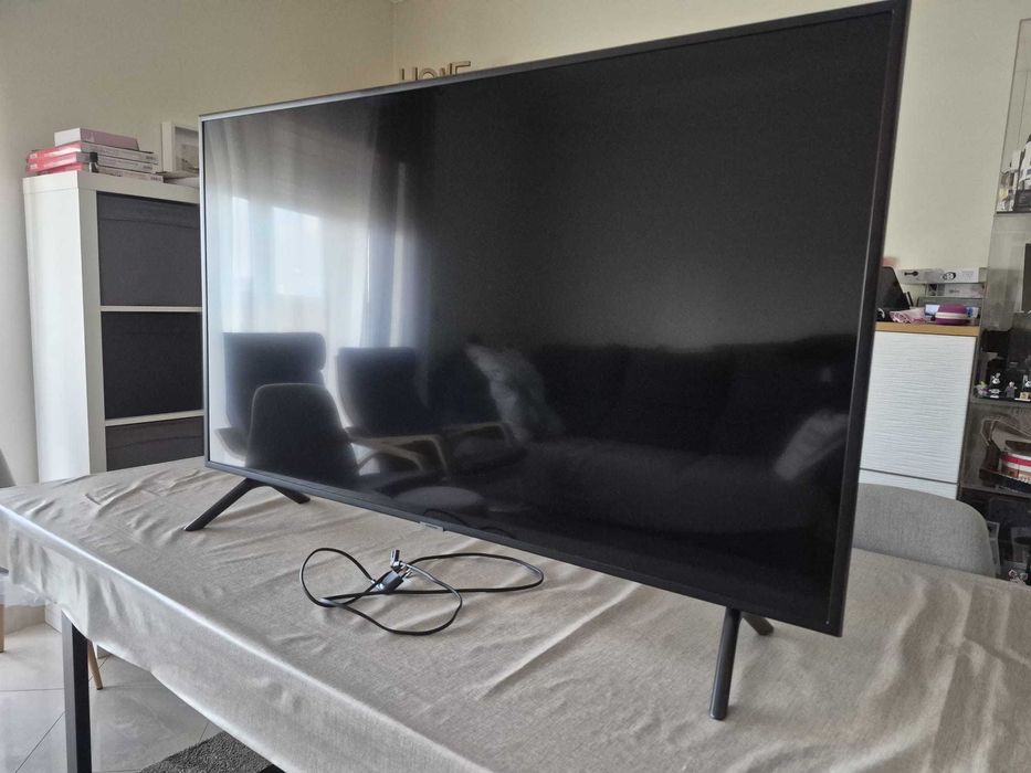Samsung 50" 4K Smart TV LED – UE50RU7105