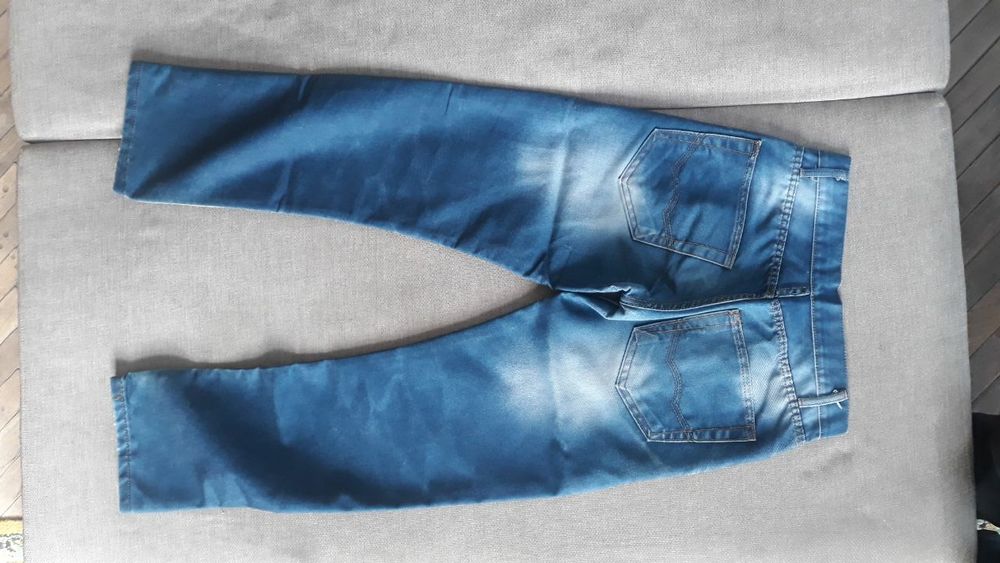 Мужские джинсы 2  пары