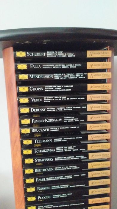 Conjunto de CDs de música clássica