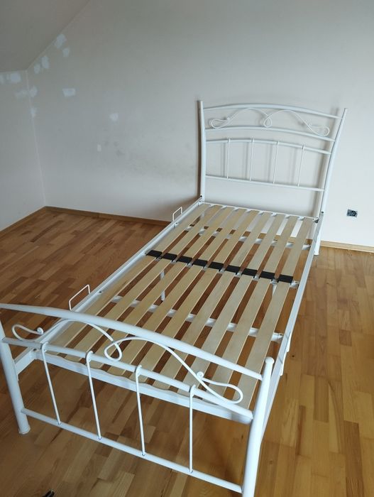 Sprzedam łóżko dla dziewczynki