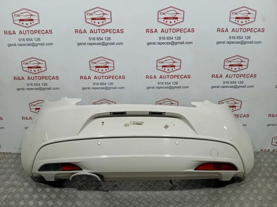 Parachoques Traseiro Alfa Romeo Mito com Sensores