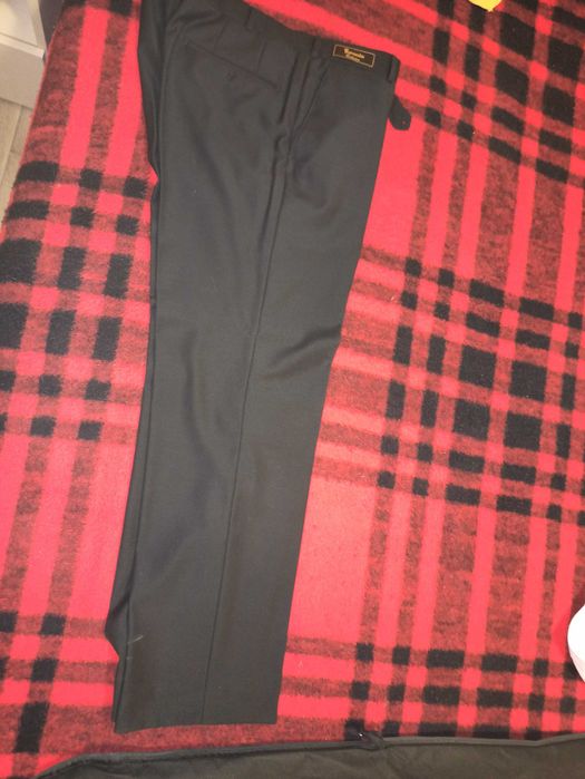 Продам черній костем от Воронина ддя тордеств.