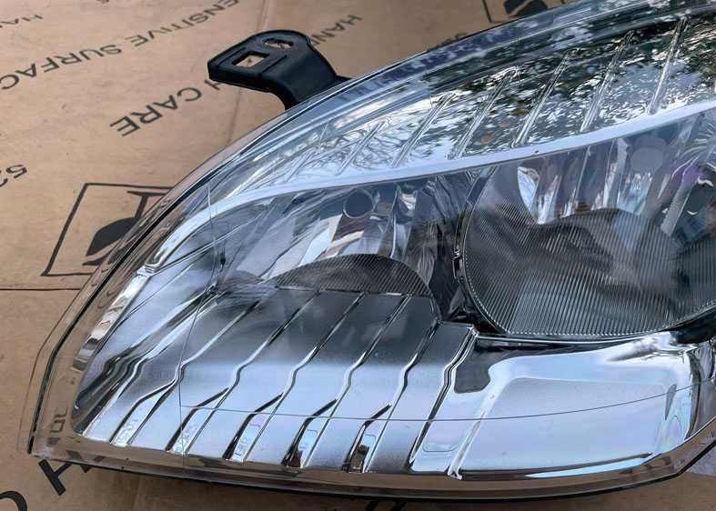 otica frontal ESQ renault megane III . fase 1 + 2