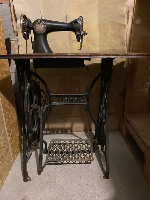 Stara Maszyna do szyciap Sewrit