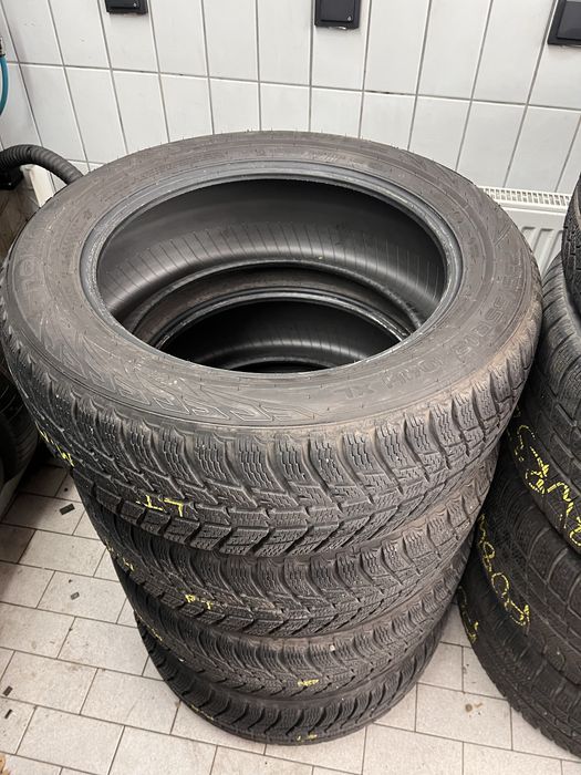 4 Opony zimowe 7mm Nokian 235/55R18 104H