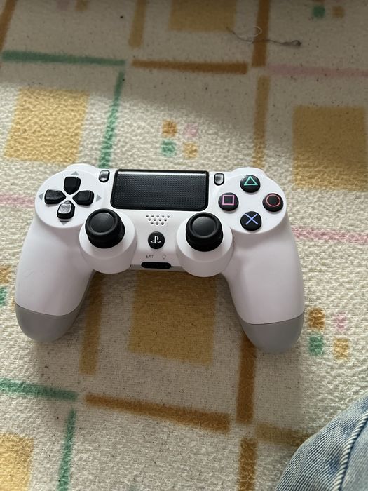 Comando PS4 branco