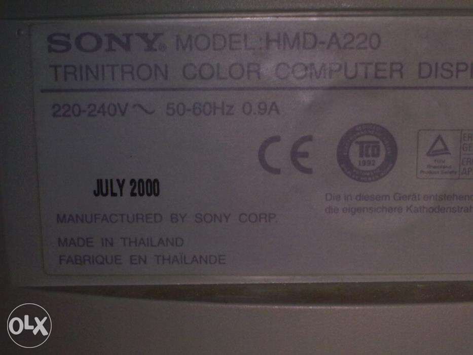 Sony HMD-A220 Monitor CTR 17''64286385885571123