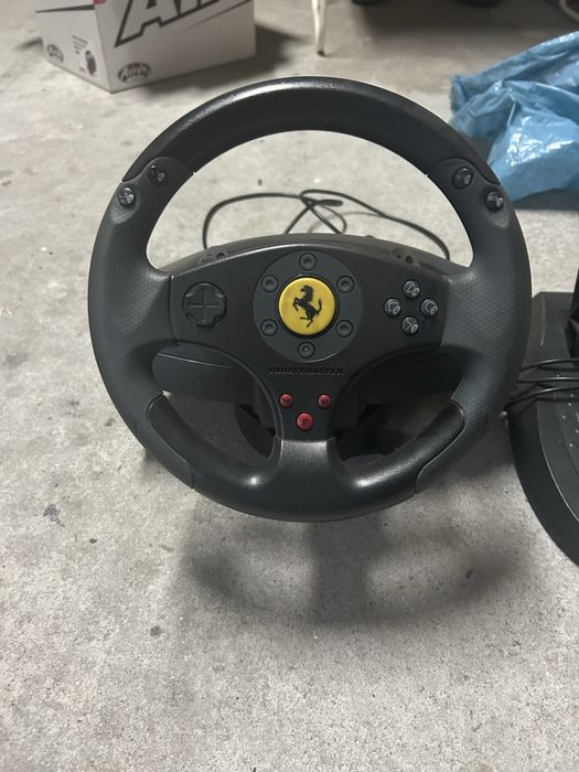 Volante thrustmaster Ferrari PS2