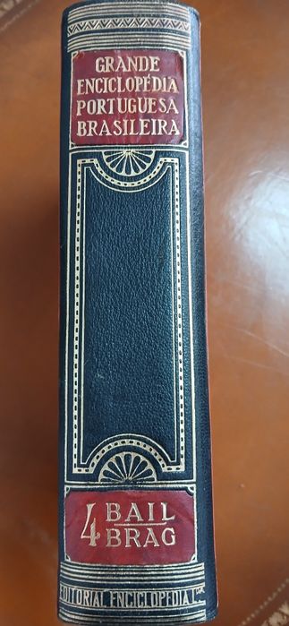 Grande Enciclopedia Portuguesa Brasileira