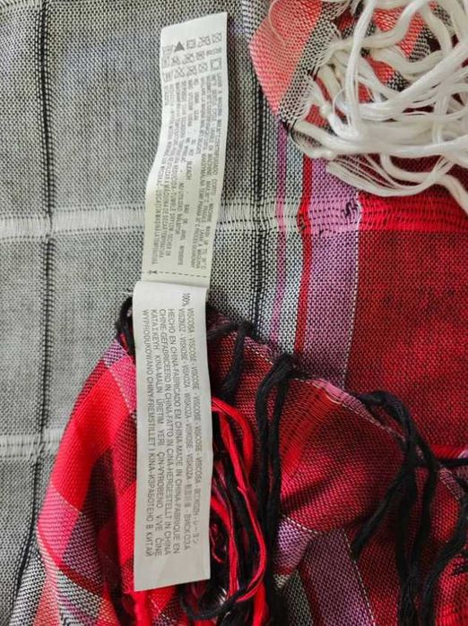 Lenço com Franjas Zara