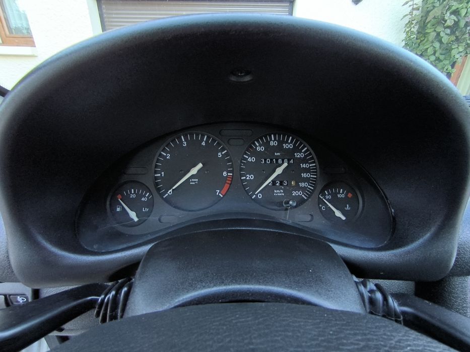 Opel Corsa 1.2 16v 2000 Gasolina
Gasolina