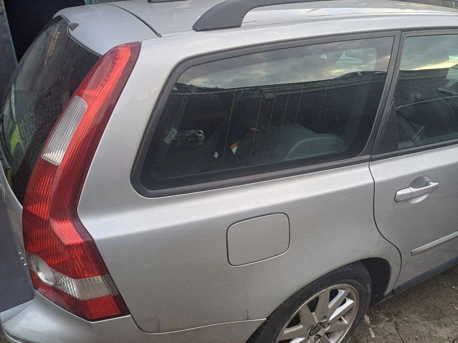 Четверть задняя левая правая Volvo V50 2004-2012