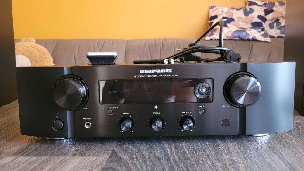 Marantz PM7000N перший інтегрований Hi-Fi підсилювач