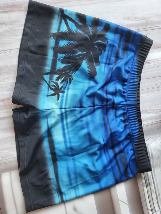 Продам купальник