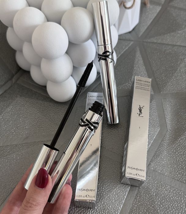 Туш Yves Saint Laurent Lash Latex