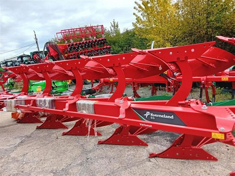 Kverneland Pług Kverneland EG 100- 300 6 korpusów  Pług Kverneland EG 100- 300 6 korpusów