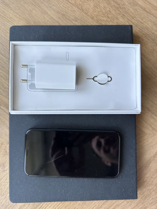 Iphone XR 64GB czarny
