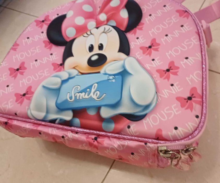 Conjunto Mochila troley + lancheira da Minnie em excelente estado