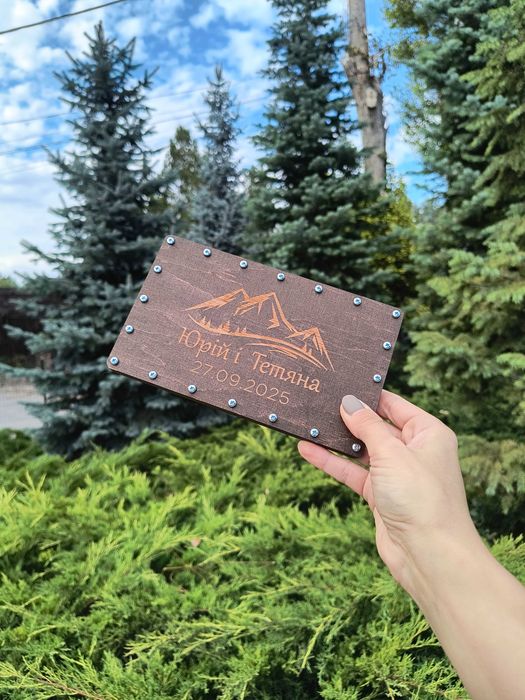 Купюрница з гвинтами 20 шт.