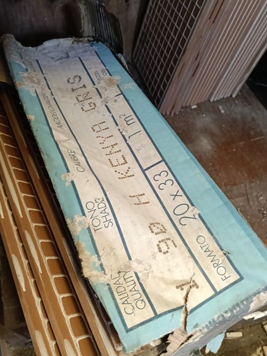 seramico cinza 20x33