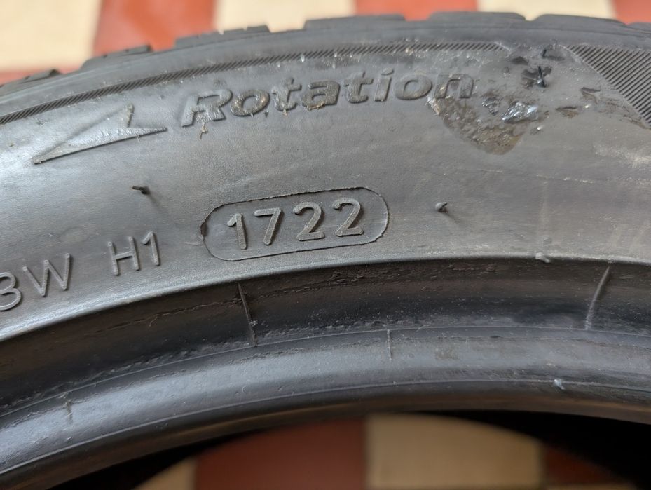 Hankook Winter i*cept evo3 235/45R18 98V XL #579B