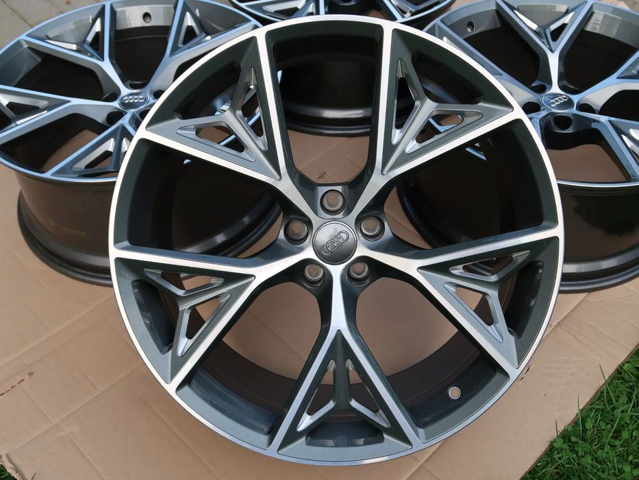 NOWE ORYGINALNE FELGI AUDI Q7 SQ7 RSQ8 Q8 22'' RS6 RS7 KUTE