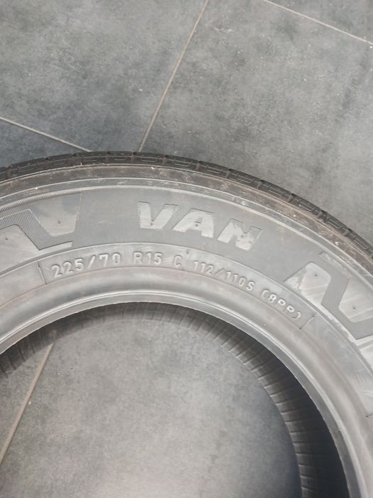 2 pneus novos 225 70 r15C Ceat