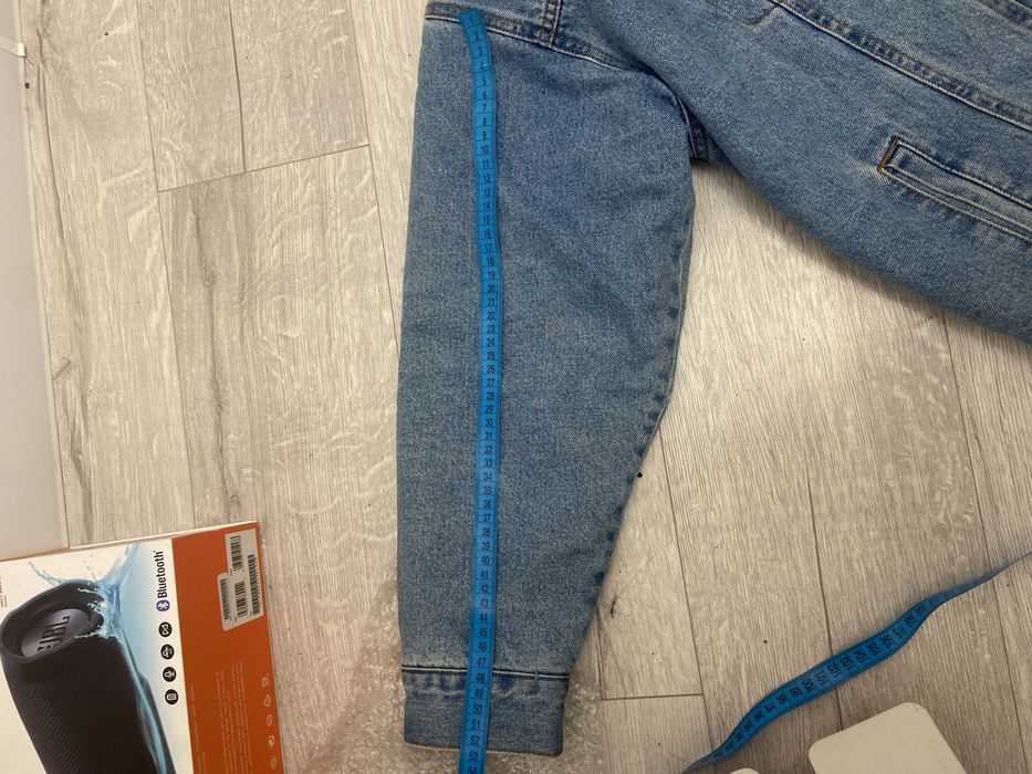 Чоловіча джинсова куртка на овчині зимова утеплена хутром блакитна