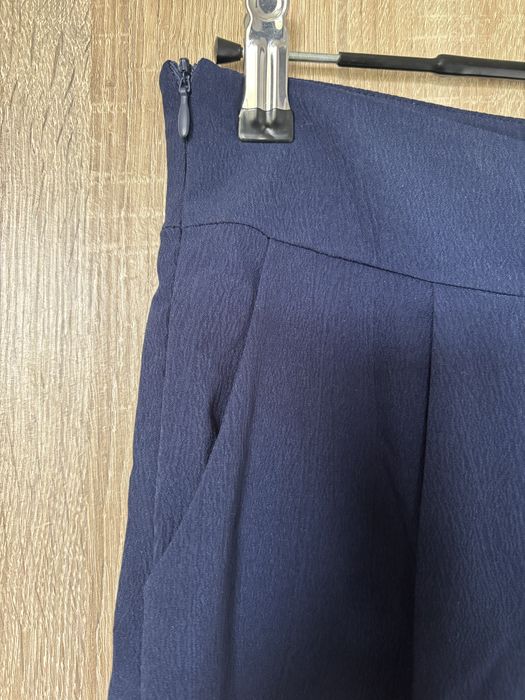 Nowe eleganckie spodnie granatowe