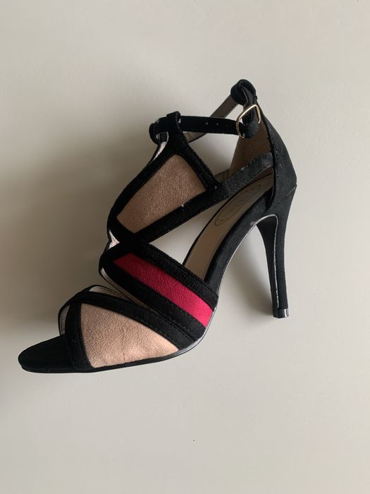 Sapato salto alto