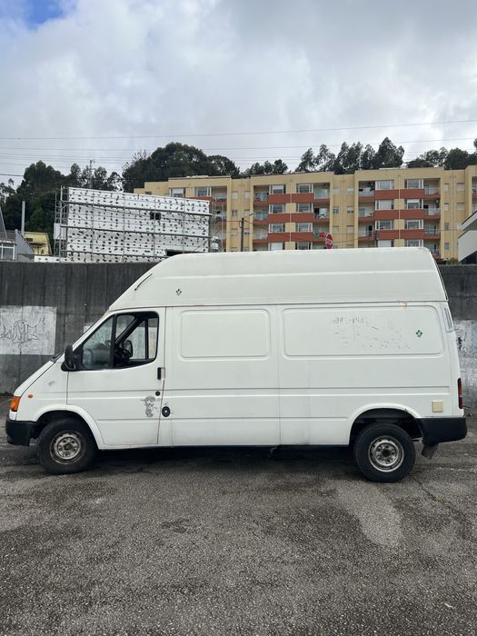 Ford transit 2.5d Caixa alta