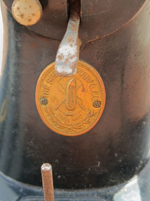 Máquina costura Singer antiga