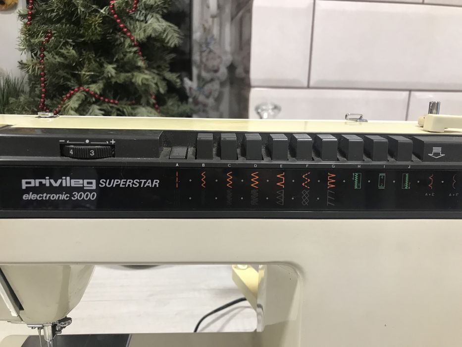 Швейна машинка в-во Японія