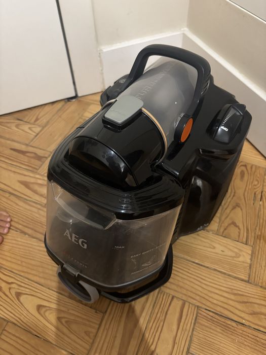 Aspirador sem Saco AEG LX7-2-EB-P (72 dB)