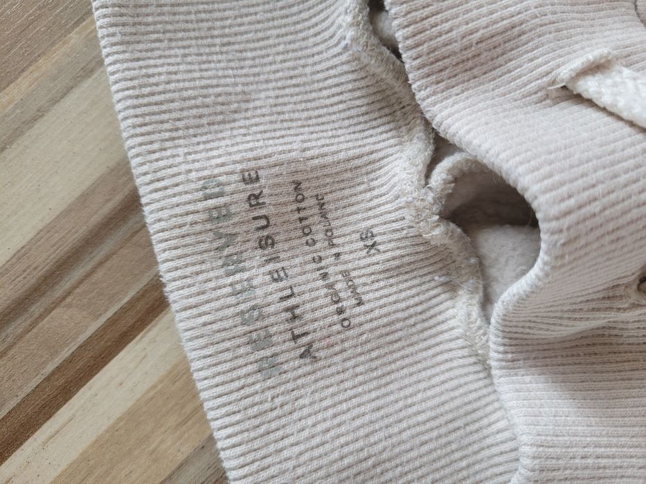 Spodnie dresowe reserved premium